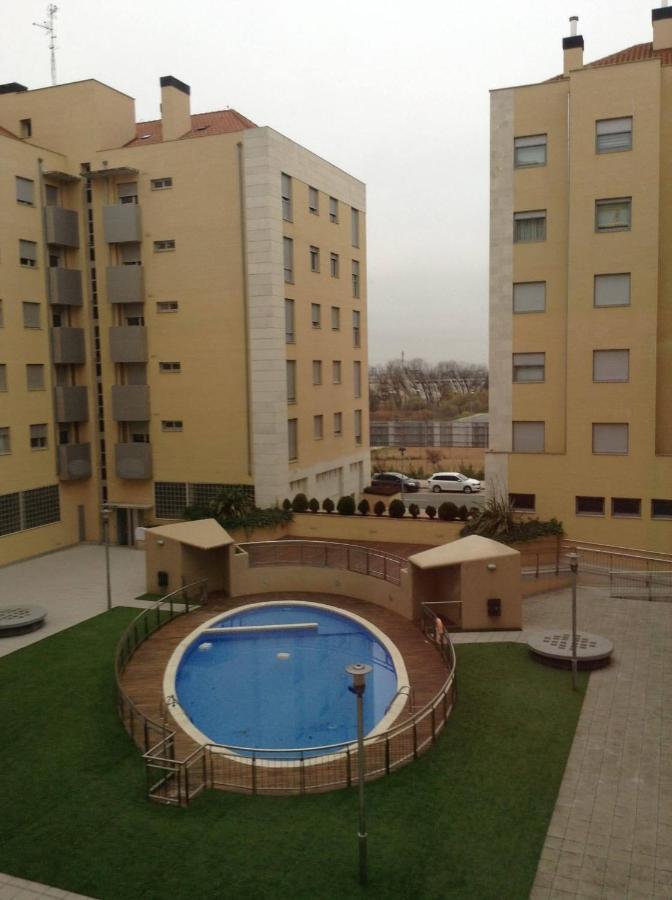 Apartamento Los Lirios Logrono Luaran gambar