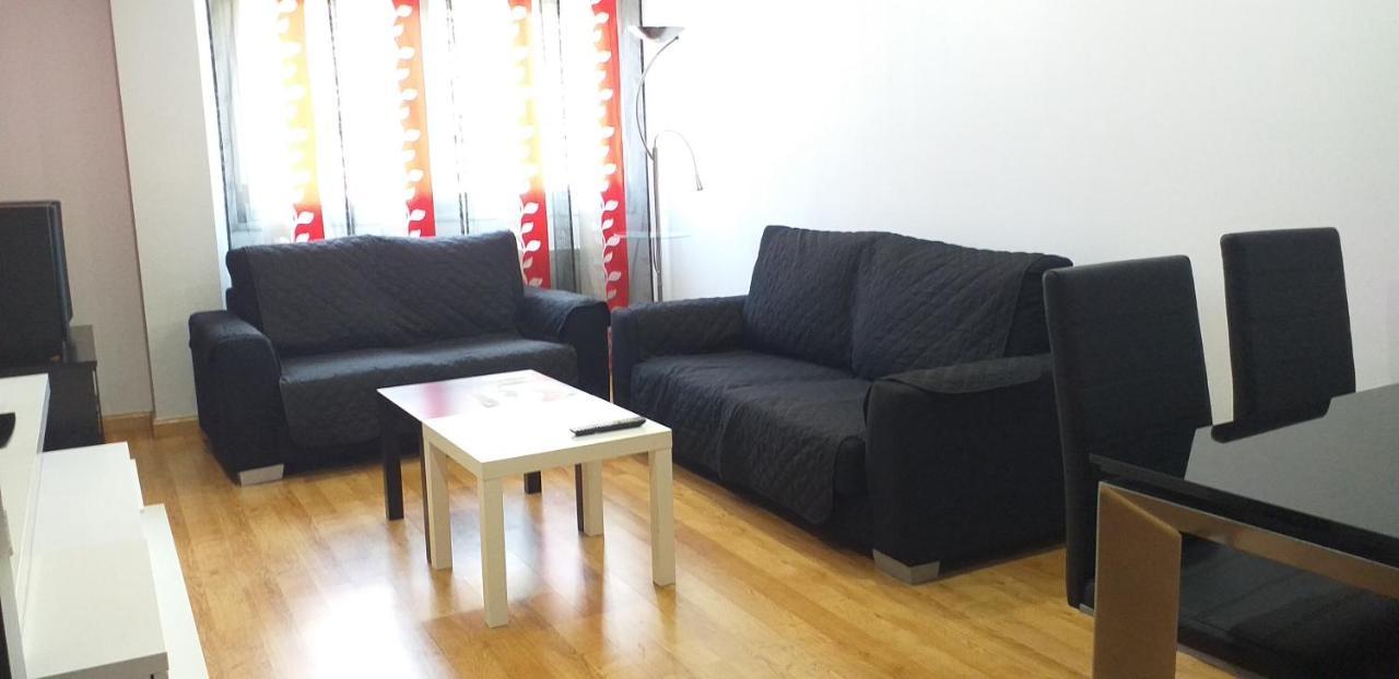 Apartamento Los Lirios Logrono Luaran gambar