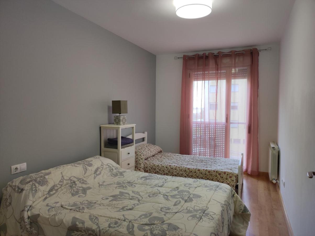 Apartamento Los Lirios Logrono Luaran gambar