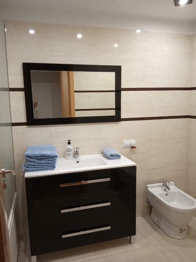 Apartamento Los Lirios Logrono Luaran gambar